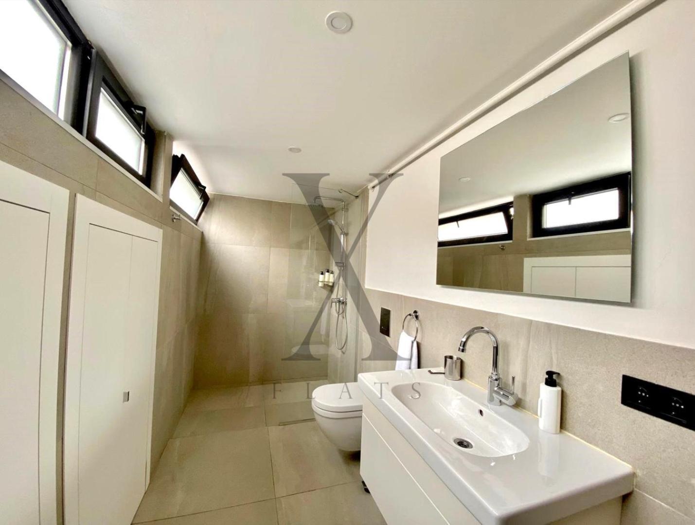 X Flats Vilhelm Apartment Истанбул Екстериор снимка